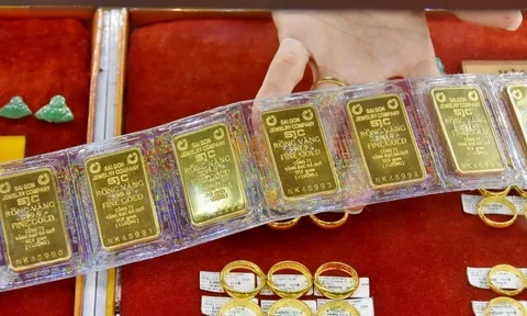 Giá vàng đột ngột đảo chiều tăng mạnh