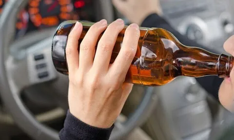 Cho người uống rượu, bia mượn ô tô, xe máy bị xử phạt thế nào?