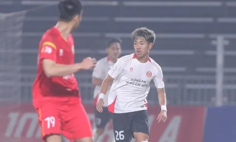 Chân sút Việt kiều ghi dấu