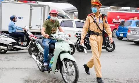 Sử dụng giấy tờ xe không chính chủ bị phạt thế nào khi vi phạm giao thông?