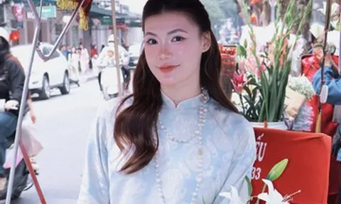 'Hotgirl' bóng chuyền Việt Nam Yến Nhi khoe sắc đón Tết