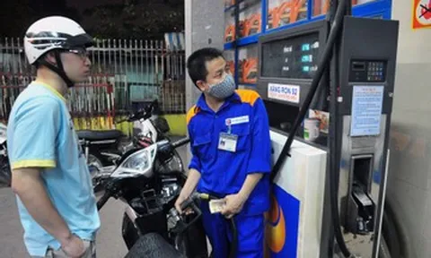 Giá xăng dầu tiếp đà đi lên, RON95 sát 19.000 đồng/lít