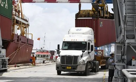 Gỡ khó thông quan hàng thực phẩm, DN băn khoăn điều xảy ra sau ngày 15/4