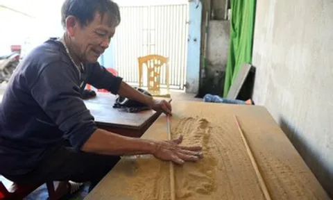 Hương truyền thống làm thủ công bằng tay ở Thanh Hóa “cháy hàng” dịp Tết