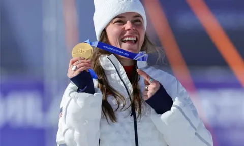 Huy chương Thế vận hội mùa đông 2026 vừa trao đã hỏng, ban tổ chức điều tra gấp