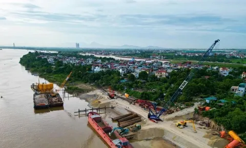 Hoàn thành giải phóng mặt bằng 7 cây cầu qua sông Hồng trước 31/3