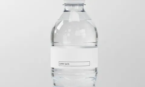 Phát hiện hai loại nước uống đóng chai không đạt chất lượng