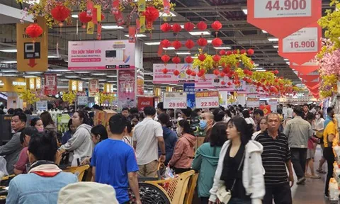 Xoay xở bán hàng Tết