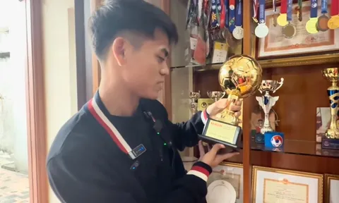 Tết về thăm nhà Khuất Văn Khang: "Năm mới ước mơ thi đấu thật tốt để xây nhà báo hiếu bố mẹ"