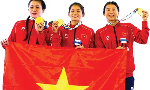 Chuyện chưa kể về 3 chị em nhà vô địch