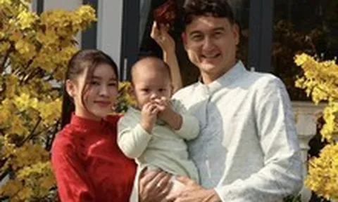 Sốc visual Văn Lâm - Yến Xuân ngày Tết nhưng chưa phải tất cả, chi tiết "thông gia chung khung hình" mới gây chú ý