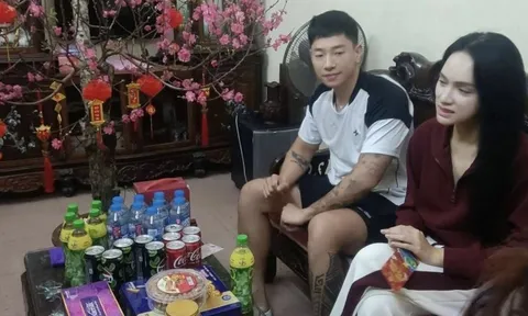 Hoa hậu Hương Giang ra mắt nhà Phú Cường