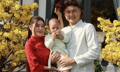 Sao bóng đá Việt Nam tưng bừng chơi Tết