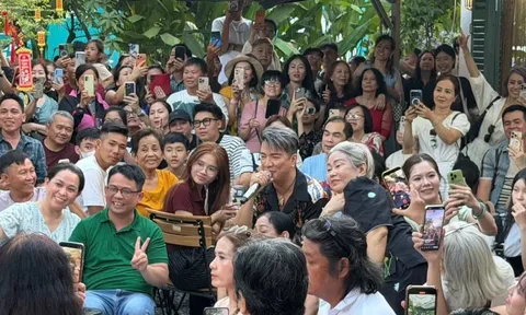 Đàm Vĩnh Hưng vỡ trận 3 ngày Tết