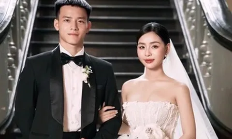 Nửa kia xinh đẹp của các cầu thủ U23 Việt Nam