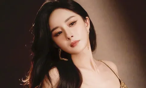 Dương Mịch có nhiều cảnh khoe thân