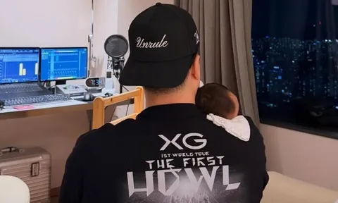 Cảnh sát đột kích khách sạn, bắt khẩn cấp nam ca sĩ tàng trữ chất cấm