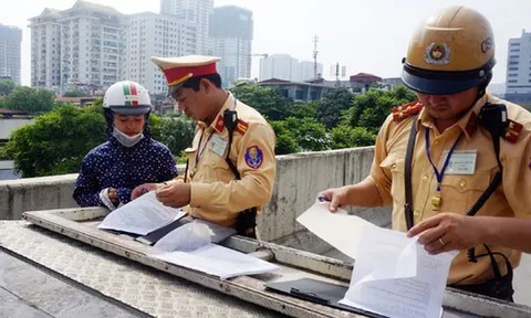 Bộ Công an làm rõ hành vi nộp trễ tiền phạt vi phạm giao thông: Sẽ bị cưỡng chế thi hành và tính thêm 0,05% tiền lãi mỗi ngày
