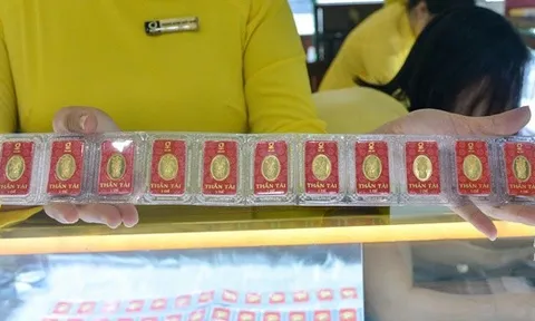 Giá vàng hôm nay 2-3: Vàng bạc cùng tăng giá mạnh