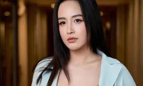 Hoa hậu Việt "đủ đầy" đến mức ngột ngạt