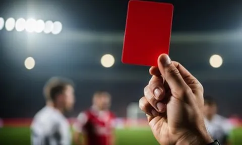 Các lỗi cụ thể dẫn đến thẻ đỏ trực tiếp