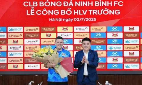 Ninh Bình thay "tướng": Ba trận thua đủ kết luận một HLV thất bại?