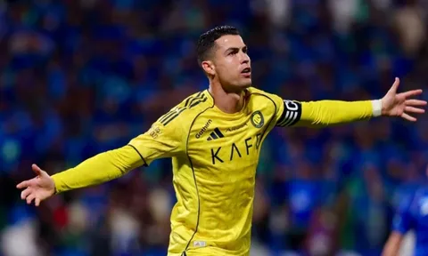 Ronaldo "bỏ chạy" cùng gia đình đến Tây Ban Nha vì chiến sự ở Trung Đông