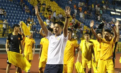 HLV Mai Xuân Hợp: Người "đóng thế" mát tay