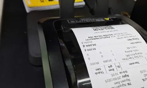 Thuế sẽ kiểm tra đột xuất hoá đơn hộ kinh doanh; nóng chuyện sân bay Long Thành