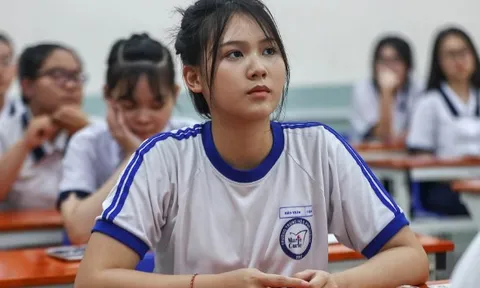 Nhiều trường đại học đồng loạt tăng học phí: Lí giải nguyên nhân