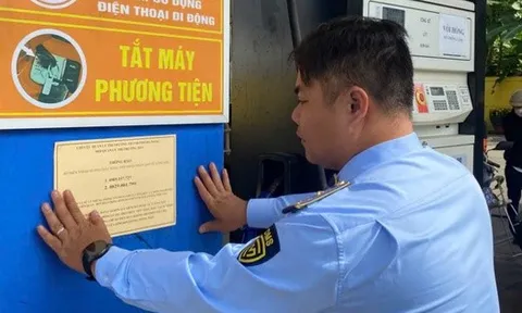 Đà Nẵng: Dán số điện thoại đường dây nóng tại toàn bộ cửa hàng xăng dầu