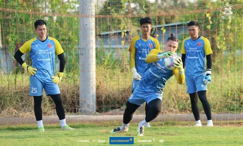 Cạnh tranh vị trí "gác đền" tuyển Việt Nam