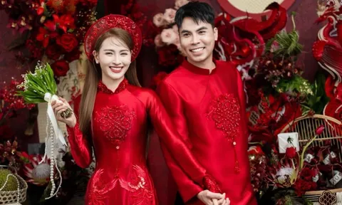 Mới cưới vài ngày, MC Huyền Trang Mù Tạt đã “xin phép” Đức Huy đi theo người đàn ông lạ mặt, chuyện gì đây?