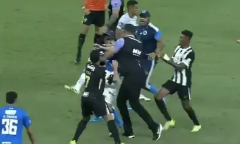 Vụ 23 cầu thủ nhận thẻ đỏ sốc ở Brazil: Chưa phải là kỷ lục tệ nhất