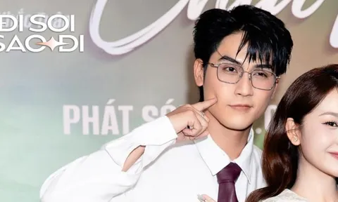 Bắt gặp cặp sao Việt hết ghẹo nhau lại ôm eo giữa sự kiện, tình thế này là muốn công khai lắm rồi đúng không