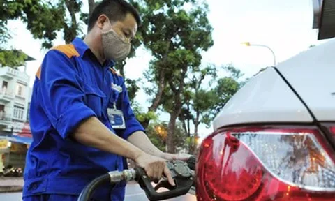 Giá xăng dầu tăng mạnh ra sao 15 ngày qua?