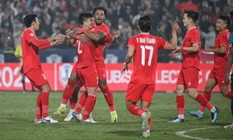 Tuyển Việt Nam làm mới lực lượng