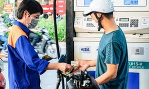 Giữ nguyên giá xăng dầu, tiếp tục chi mạnh quỹ bình ổn tới 5.000 đồng/lít
