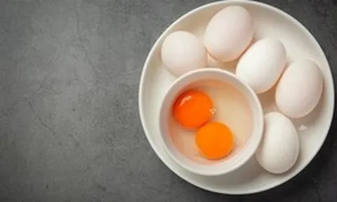 Lòng trắng trứng có thể giúp loại bỏ các hóa chất độc hại? Nghiên cứu mới tìm ra câu trả lời