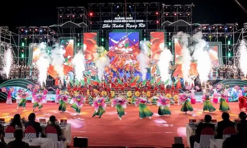 Tạ Linh Nhân – Người thổi hồn nghệ thuật cho “Sắc xuân rạng rỡ”