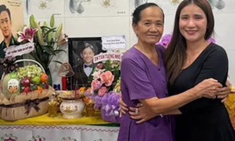Nữ NSƯT hiếm hoi Quý Bình gặp lúc cuối đời đến thắp hương, tiết lộ tình hình mẹ nam nghệ sĩ