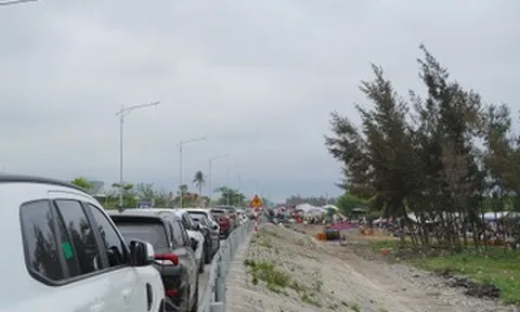 Cảnh hiếm thấy tại làng chài ven biển Nghệ An