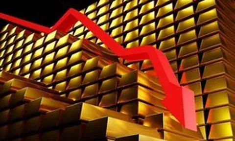 Nguyên nhân giá vàng rớt thê thảm