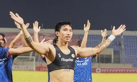 Đoàn Văn Hậu trở lại