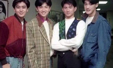 Bức ảnh 35 năm trước gây sốt: 4 nam thần chung khung hình chứng minh đẳng cấp "Ferrari mãi là Ferrari"