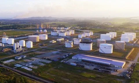 Bộ Công Thương báo tin quan trọng về nhà máy lọc dầu Dung Quất và Nghi Sơn