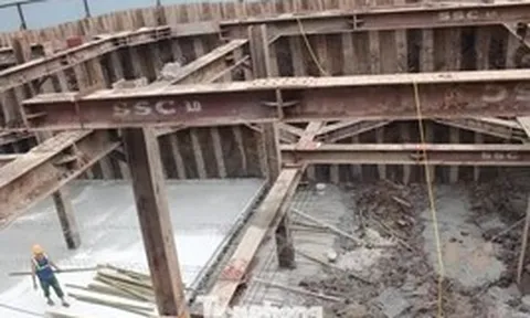 Bể ngầm chống ngập khu vực chợ Hàng Da được đổ bê tông đáy