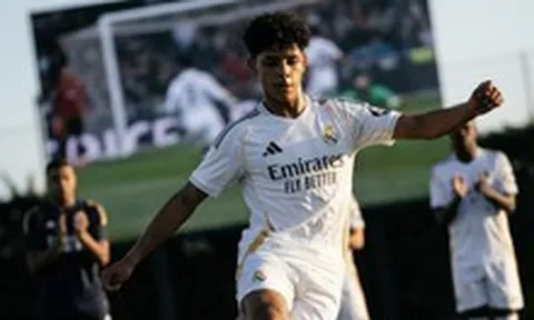 Cristiano Ronaldo Jr. gây sốt khi thử việc tại Real Madrid