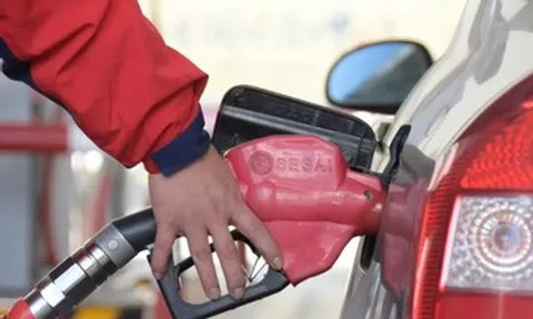 Ba kịch bản giá dầu, thị trường tài chính toàn cầu đứng trước cơn sóng lớn