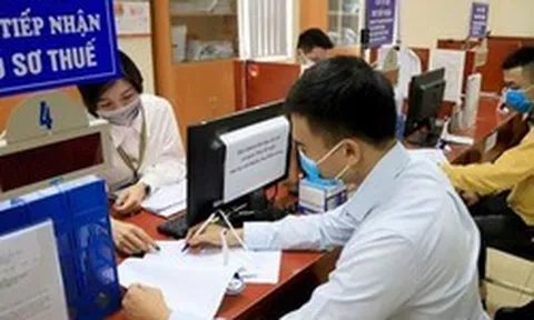 Người có thu nhập ở nhiều nơi chú ý: Ngưỡng khấu trừ 10% thuế dự kiến sẽ thay đổi như sau